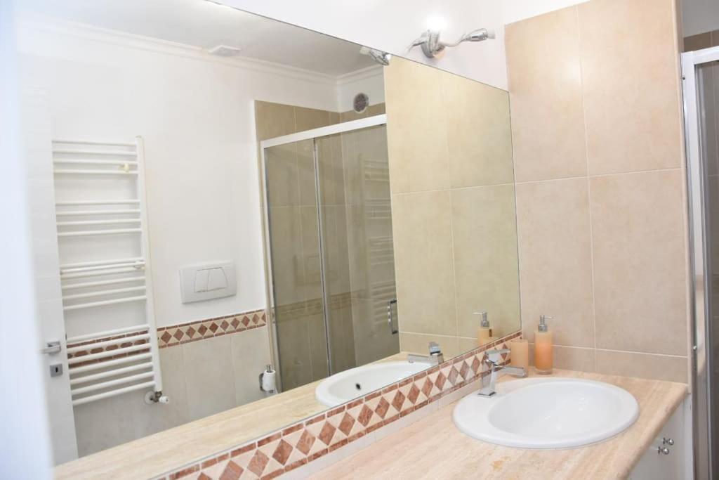 Appartamento In Certosa Pigneto - Parcheggio Privato Incluso *